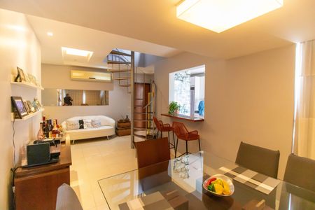 Apartamento à venda com 199m², 2 quartos e 2 vagas Apartamento à venda com 199m², 2 quartos e 2 vagasSala