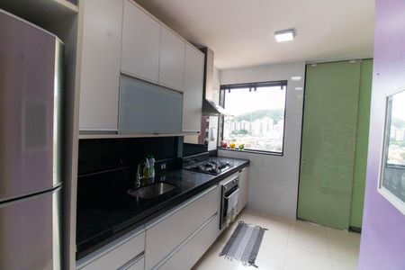 Apartamento à venda com 199m², 2 quartos e 2 vagas Apartamento à venda com 199m², 2 quartos e 2 vagasCozinha e Área de Serviço