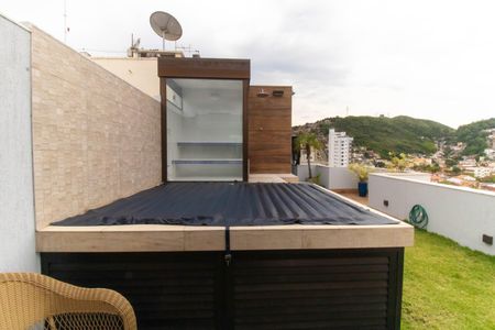 Apartamento à venda com 199m², 2 quartos e 2 vagas Apartamento à venda com 199m², 2 quartos e 2 vagasCobertura