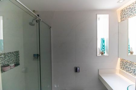 Apartamento à venda com 199m², 2 quartos e 2 vagas Apartamento à venda com 199m², 2 quartos e 2 vagasBanheiro