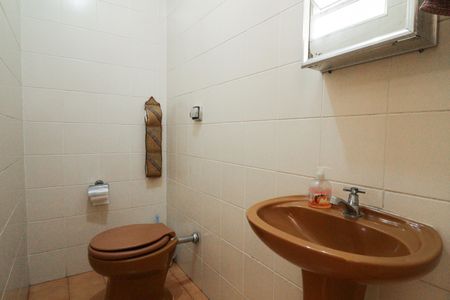 Casa à venda com 90m², 3 quartos e 2 vagas Área de Serviço e Banheiro de Serviço