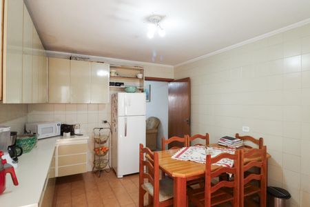 Casa à venda com 90m², 3 quartos e 2 vagasCozinha