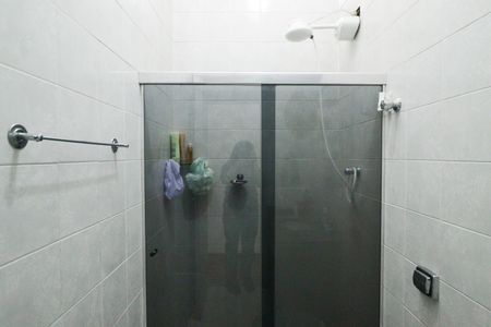 Casa à venda com 90m², 3 quartos e 2 vagasBanheiro