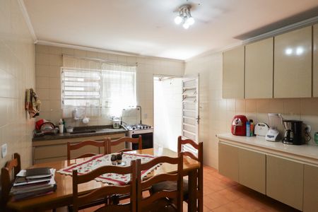 Casa à venda com 90m², 3 quartos e 2 vagasCozinha