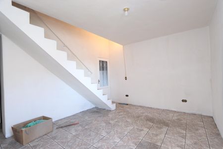 Sala de casa para alugar com 2 quartos, 89m² em Parque Sao Rafael, São Paulo