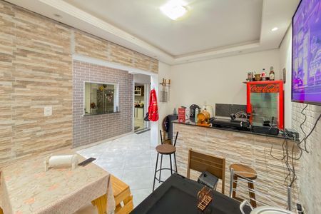 Casa à venda com 108m², 2 quartos e 2 vagas Casa à venda com 108m², 2 quartos e 2 vagasÁrea Gourmet