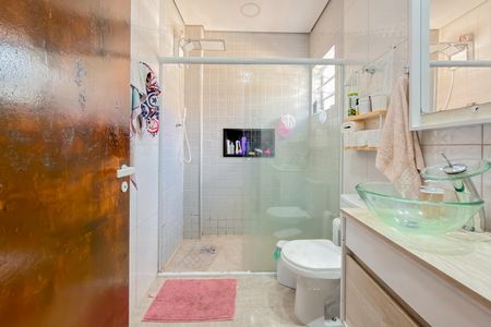 Casa à venda com 108m², 2 quartos e 2 vagas Casa à venda com 108m², 2 quartos e 2 vagasBanheiro dos Quartos