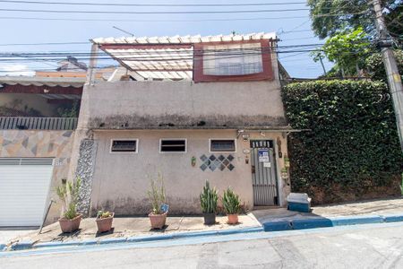 Casa à venda com 449m², 3 quartos e 2 vagasFachada