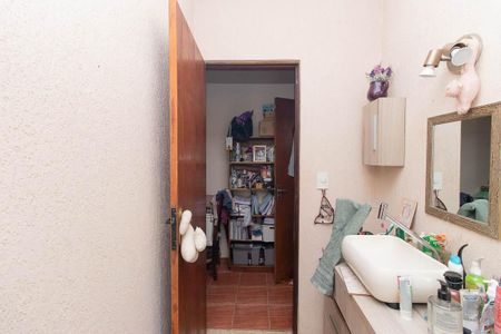 Casa à venda com 449m², 3 quartos e 2 vagasBanheiro 2