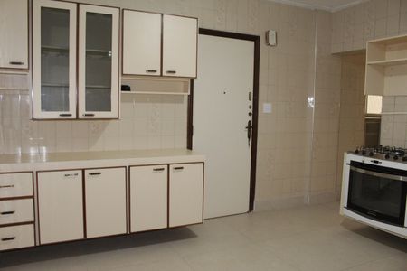 Apartamento para alugar com 147m², 3 quartos e 1 vagaCozinha