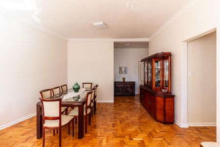 Apartamento para alugar com 147m², 3 quartos e 1 vaga Apartamento para alugar com 147m², 3 quartos e 1 vagaSala