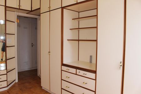Apartamento para alugar com 147m², 3 quartos e 1 vagaSuíte