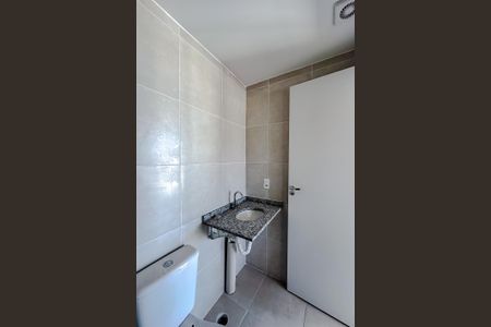 Apartamento para alugar com 39m², 2 quartos e sem vagaBanheiro