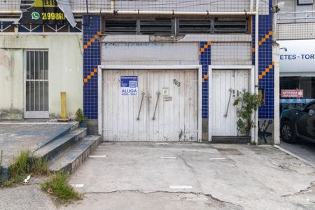 Casa para alugar com 350m², 2 quartos e sem vaga Casa para alugar com 350m², 2 quartos e sem vagaPlaquinha