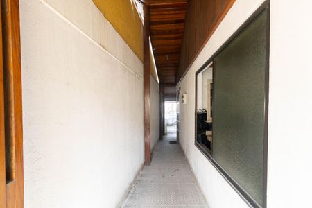 Casa para alugar com 350m², 2 quartos e sem vaga Casa para alugar com 350m², 2 quartos e sem vagaCorredor
