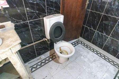 Casa para alugar com 350m², 2 quartos e sem vaga Casa para alugar com 350m², 2 quartos e sem vagaBanheiro