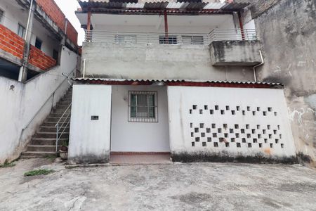 Casa à venda com 287m², 8 quartos e 6 vagas Casa à venda com 287m², 8 quartos e 6 vagasQuintal