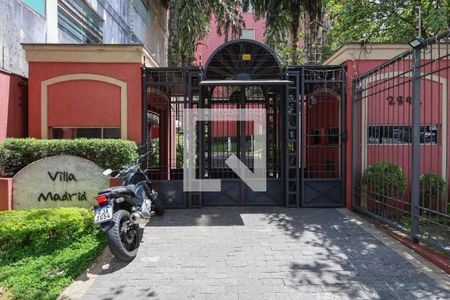 Apartamento à venda com 48m², 2 quartos e 1 vaga Apartamento à venda com 48m², 2 quartos e 1 vagaFachada