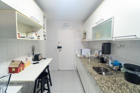 Apartamento à venda com 115m², 3 quartos e 2 vagasCozinha