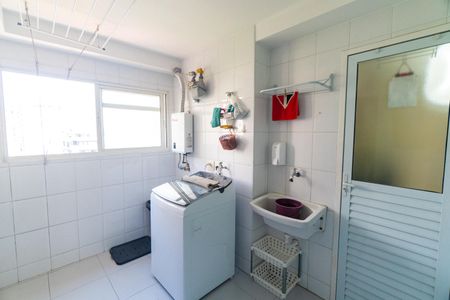 Apartamento à venda com 115m², 3 quartos e 2 vagasLavanderia