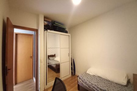 Apartamento à venda com 83m², 3 quartos e 2 vagasQuarto 2 