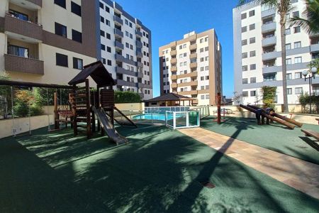 Apartamento à venda com 83m², 3 quartos e 2 vagasÁrea comum - Playground