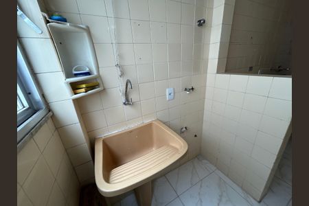 Apartamento à venda com 68m², 3 quartos e 1 vagaÁrea de Serviço