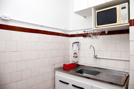 Cozinha de apartamento à venda com 1 quarto, 26m² em Centro Histórico, Porto Alegre