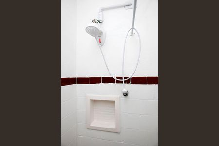 Banheiro de apartamento à venda com 1 quarto, 26m² em Centro Histórico, Porto Alegre