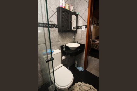 Casa à venda com 130m², 3 quartos e 4 vagasBanheiro 1