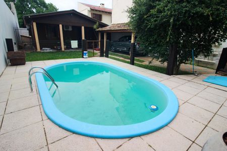 Casa à venda com 130m², 3 quartos e 4 vagasPiscina