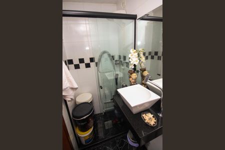 Casa à venda com 130m², 3 quartos e 4 vagasBanheiro 2