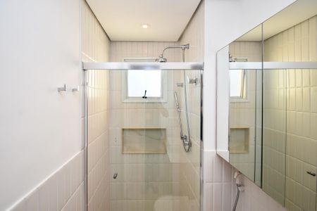 Apartamento para alugar com 242m², 3 quartos e 4 vagasBanheiro da Suíte 2