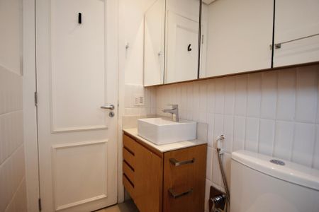 Apartamento para alugar com 242m², 3 quartos e 4 vagasbanheiro suite 1