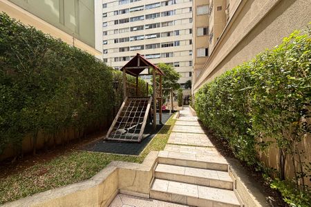 Apartamento para alugar com 242m², 3 quartos e 4 vagasÁrea comum - Playground