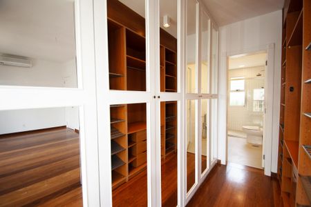 Apartamento para alugar com 242m², 3 quartos e 4 vagascloset suite 3 master