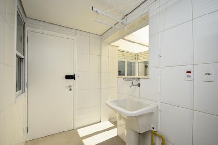 Apartamento para alugar com 242m², 3 quartos e 4 vagasLavanderia