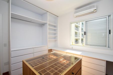 Apartamento para alugar com 242m², 3 quartos e 4 vagasCloset 2 Suíte 3