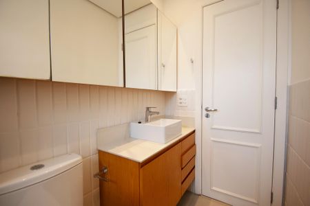 Apartamento para alugar com 242m², 3 quartos e 4 vagasbanheiro suite 2