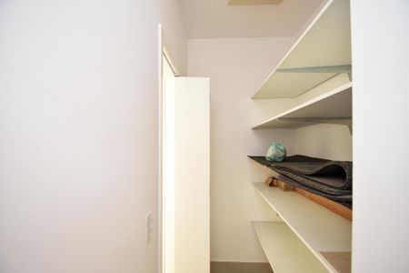 Apartamento para alugar com 242m², 3 quartos e 4 vagasdeposito cozinha