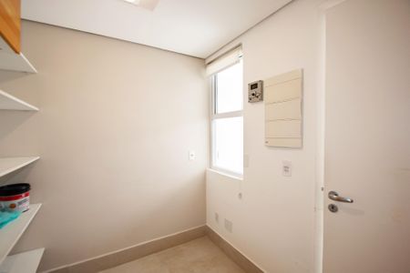 Apartamento para alugar com 242m², 3 quartos e 4 vagasquarto de serviço