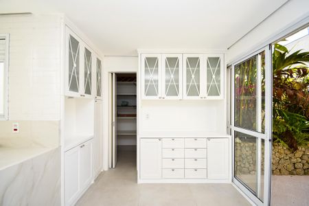 Apartamento para alugar com 242m², 3 quartos e 4 vagasCozinha