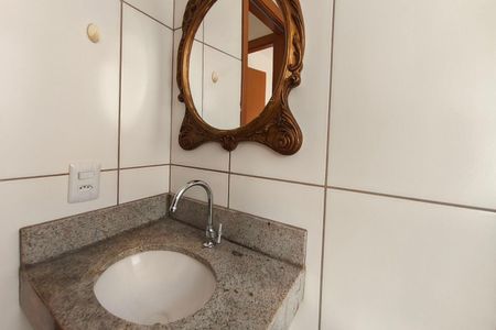 Apartamento à venda com 42m², 2 quartos e 1 vaga Apartamento à venda com 42m², 2 quartos e 1 vagaBanheiro