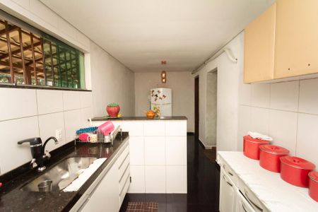 Casa à venda com 200m², 6 quartos e 1 vagaCasa2 - Cozinha