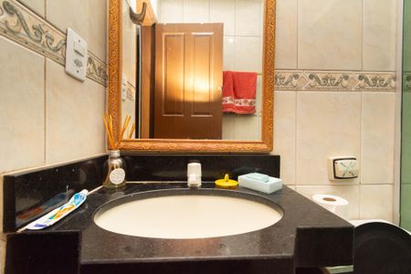 Casa à venda com 200m², 6 quartos e 1 vagaCasa2 - Banheiro