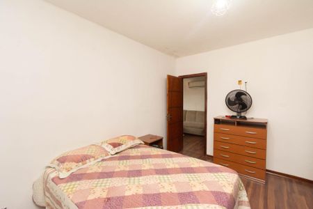 Casa à venda com 200m², 6 quartos e 1 vagaCasa2 - Quarto 1