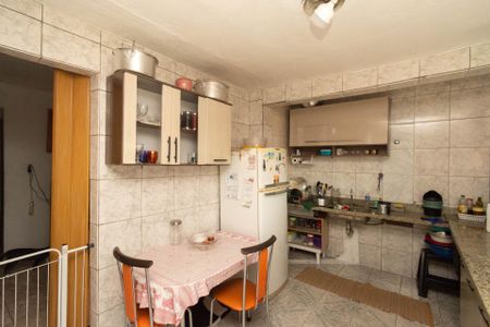Casa à venda com 200m², 6 quartos e 1 vagaCasa1 - Cozinha