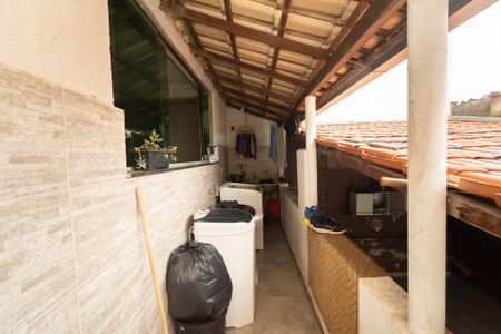 Casa à venda com 200m², 6 quartos e 1 vagaCasa1 - Area de Serviços