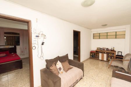 Casa à venda com 200m², 6 quartos e 1 vagaCasa1 - Sala