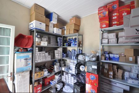 Casa à venda com 140m², 2 quartos e 2 vagasDepósito